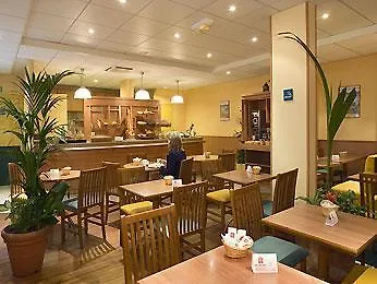 Hotel ibis Paris Sacré Coeur 18ème