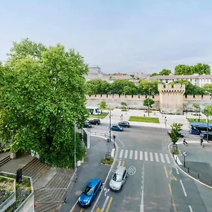 Hotel Ibis Centre Gare Avignone