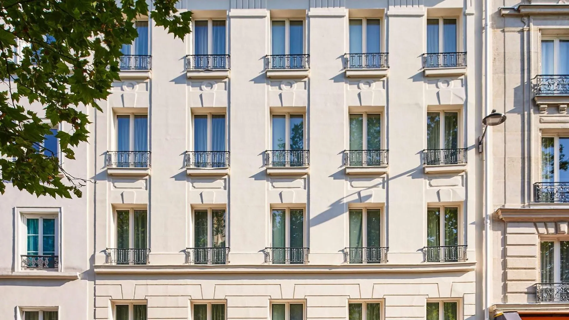 Mercure Paris Butte Montmartre Basilique 4*,  France